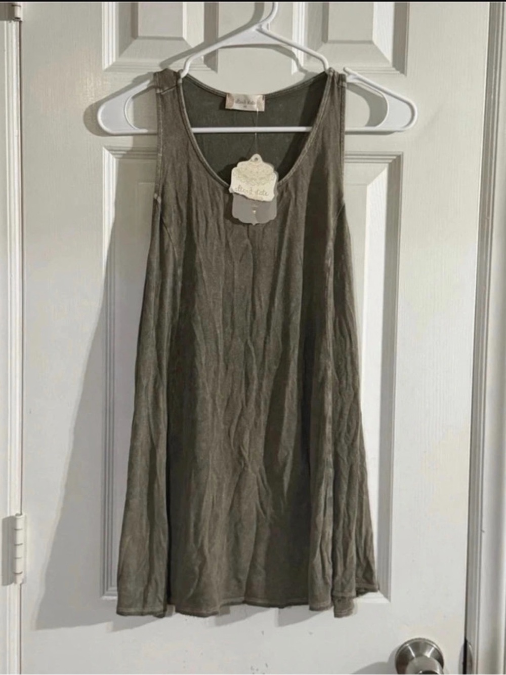 Altar'd State NWT Olive Green Mineral Washed Racerback Flowy Tank Top Size XS